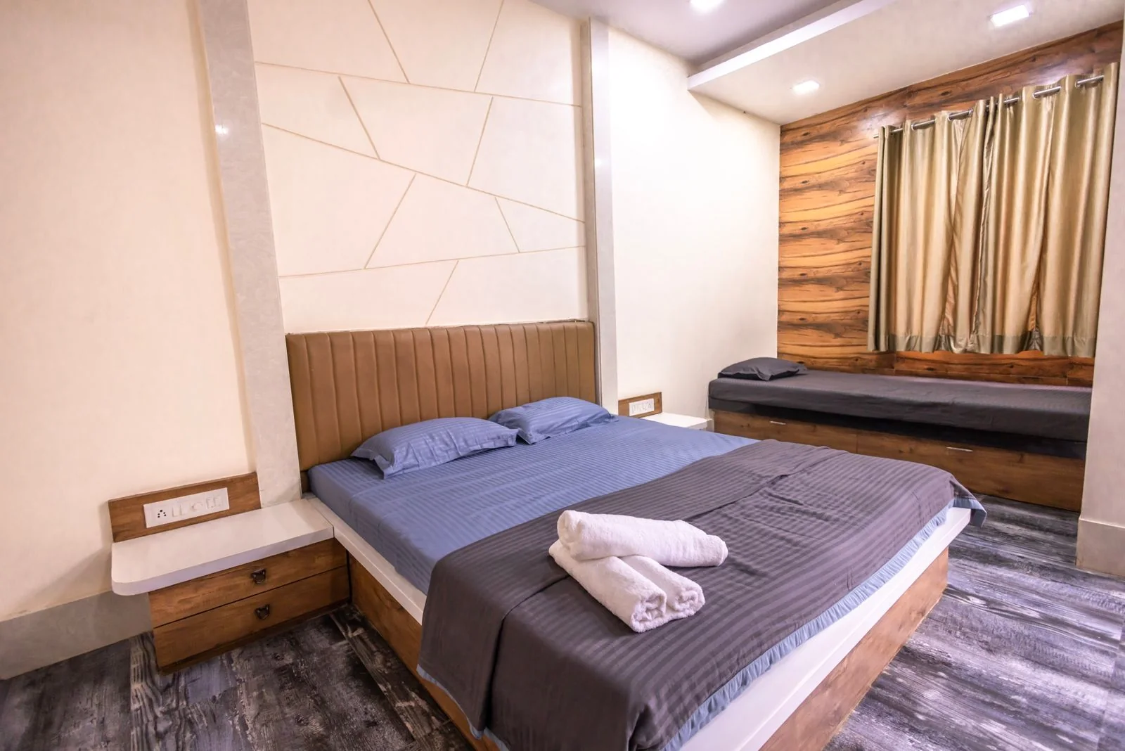 Villa No. 10 — Pure Veg 5BHK photo 2