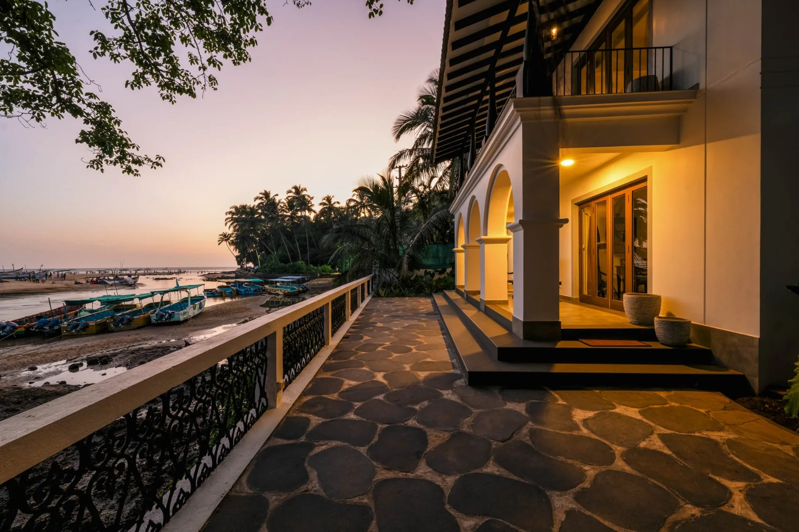 Villa No. 13 — Luxury 4BHK Waterfront Villa gallery photo 6