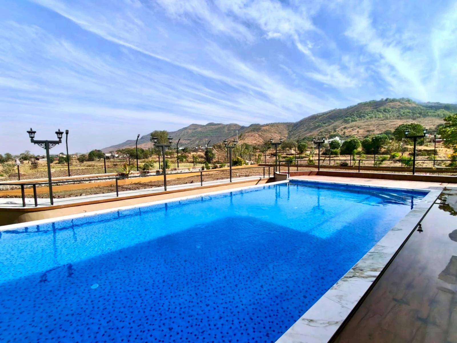 Villa No. 8 — Luxury 6BHK photo 2